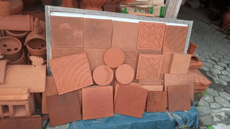 Produksi Tegel Gerabah Tanah Liat Keramik Natural Dan Berkelas