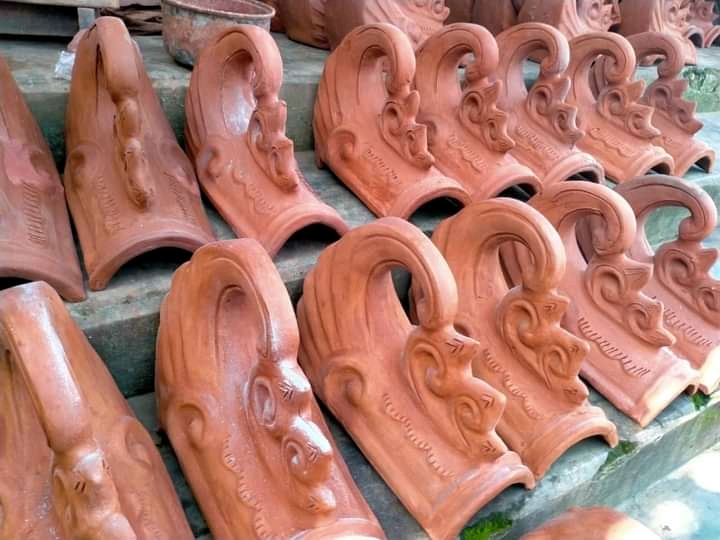 Pengiriman Wuwung Joglo Menggunakan Cargo Jogja Logistik yang Handal